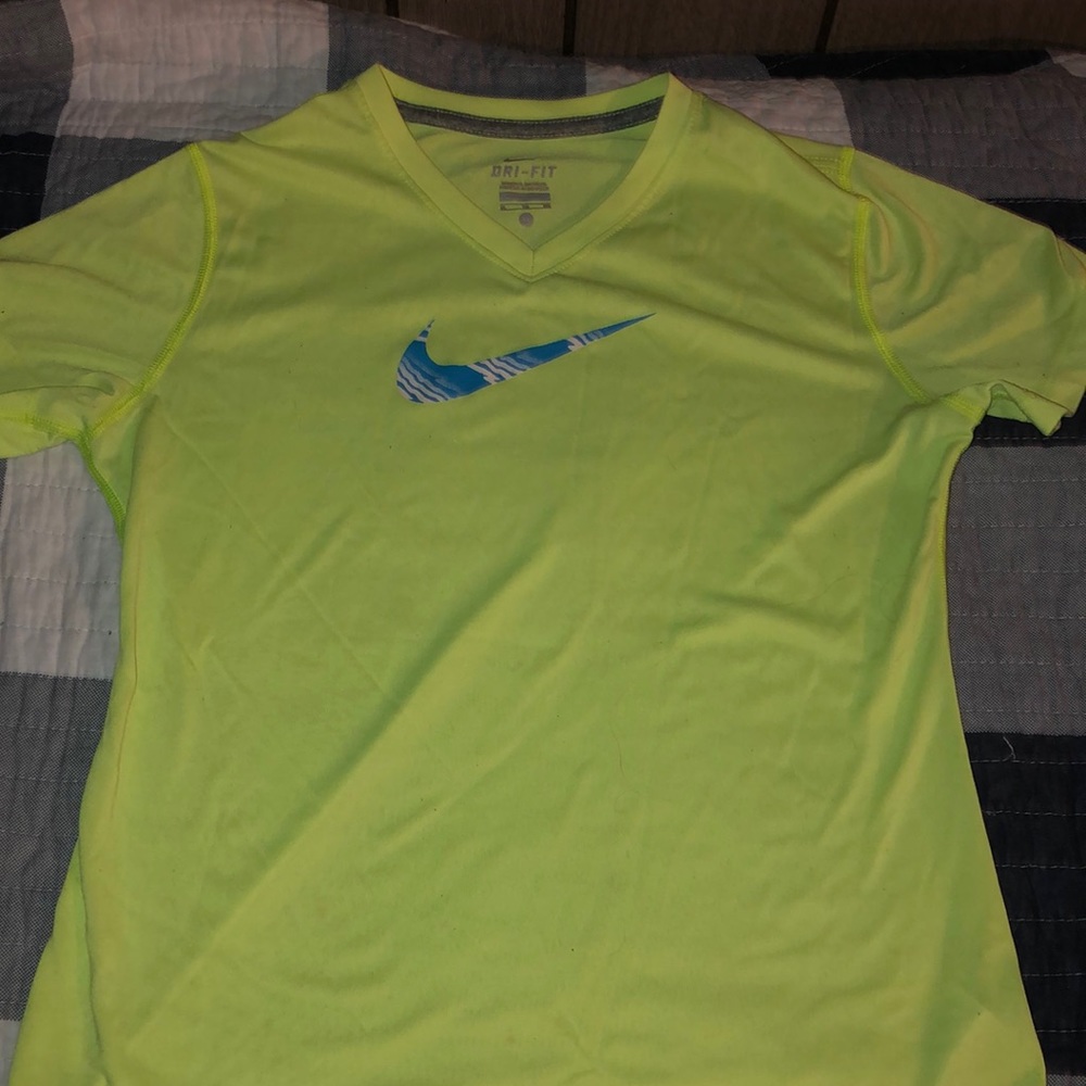 Children’s XL Nike shirt